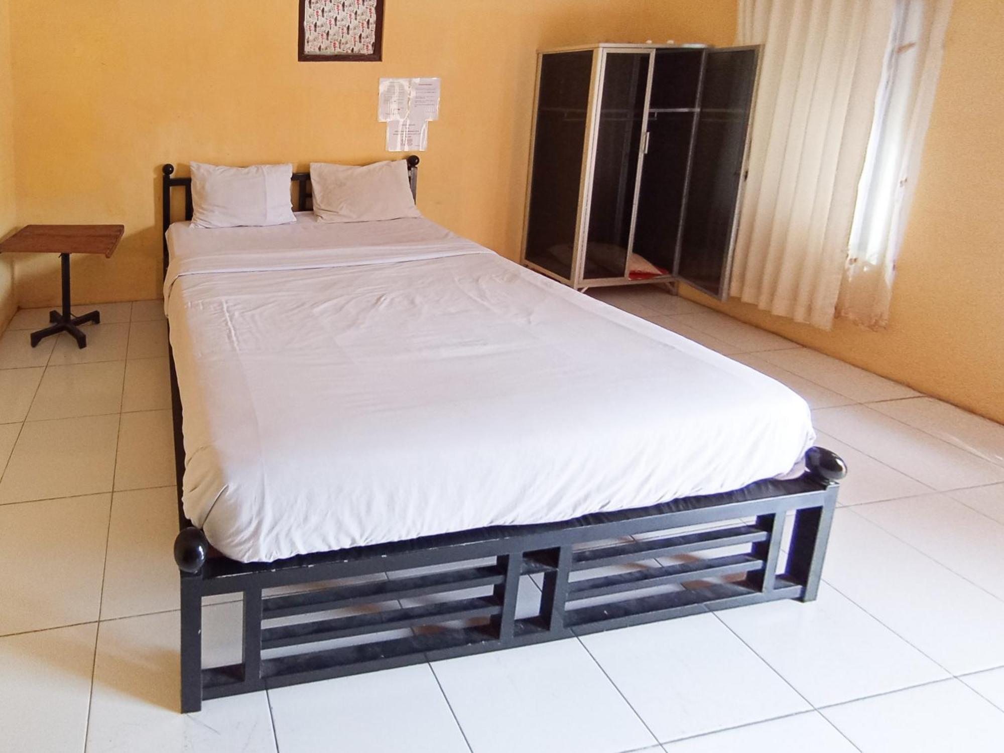 โอโย 3100 เอล ชาเดย์ แฟมิลี เรสซิเดนซ์ Hotel บันยูวังงี ภายนอก รูปภาพ