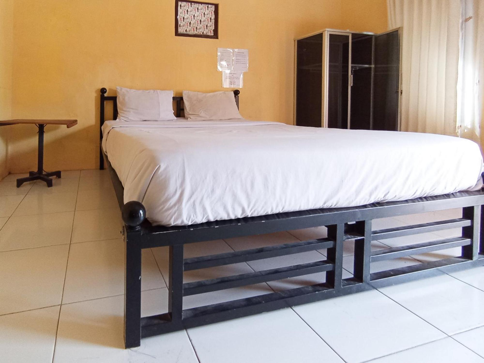 โอโย 3100 เอล ชาเดย์ แฟมิลี เรสซิเดนซ์ Hotel บันยูวังงี ภายนอก รูปภาพ
